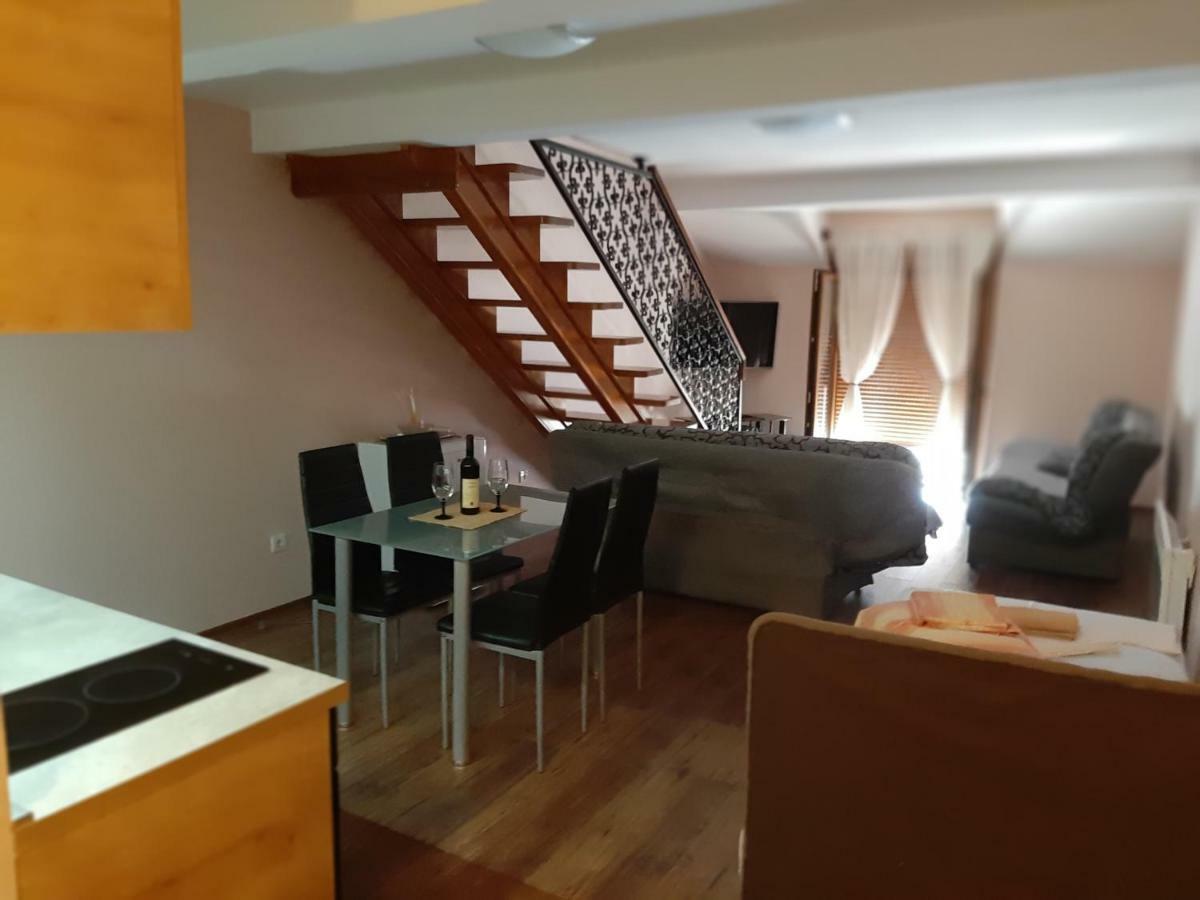 Apartmani Mia Vuksanovic Цетине Экстерьер фото